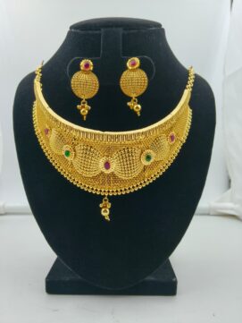 Royal Gold-Plated Choker with Emerald & Ruby Accents and Matching Sunburst Earrings