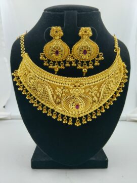 Grand Heritage Gold-Plated Choker with Ruby Accents and Royal Teardrop Earrings