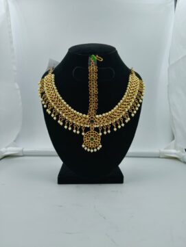 Matte Gold Heavy Kemp Stone Netthichudi Set | 2-Piece Bridal Temple Forehead Ornament Set