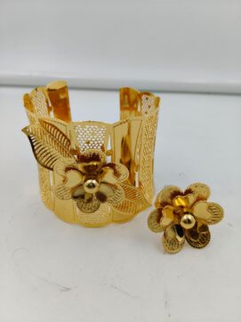 Gold Floral Cuff Bracelet Set