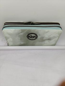 Chic Marble-Effect Signature Wallet with Mint Accents