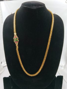 Gold-Plated Side Kemp Stone Floral Motif Chain Necklace