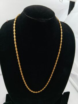 Radiant Gold-Plated Textured Petal Chain