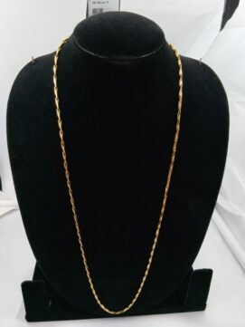 Minimalist Gold-Plated Tapered Link Chain