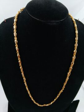 Artistic Gold-Plated Sculpted Link Chain