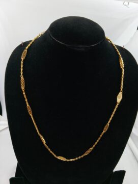 Ornate Gold-Plated Sculpted Leaf Chain