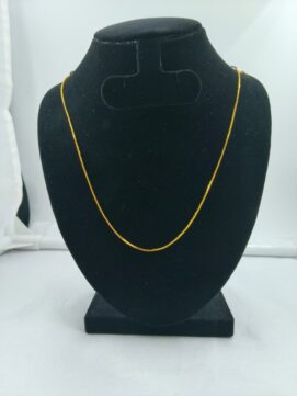 CNA CHAIN 19 B15 Gold-Tone Sleek Box Chain