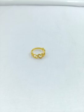 CNA RING20 B15 Gold-Tone Linked Hearts Stone Ring