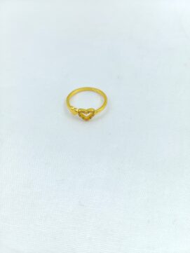 CNA RING23 B15 Gold-Tone Heart Studded Ring