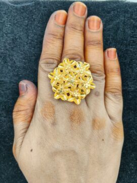 [SKU] Gold-Tone Floral Cluster Statement Cocktail Ring