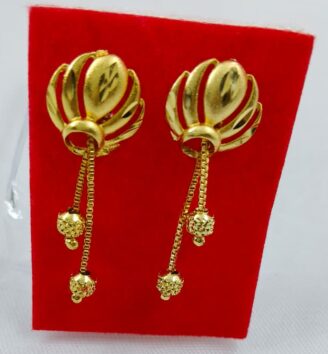 R ER 53 Gold-Tone Lotus Bud Chain Drop Earrings