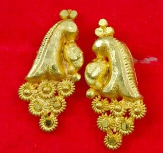 R ER 30 Gold-Tone Peacock Floral Drop Earrings