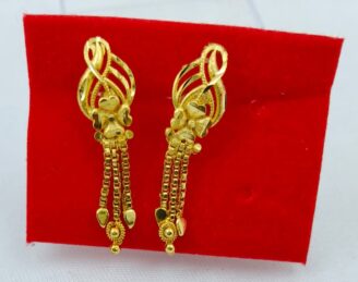 R ER 54 Gold-Tone Twisted Leaf Chain Tassel Drop Earrings