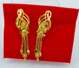 R ER 54 Gold-Tone Twisted Leaf Chain Tassel Drop Earrings