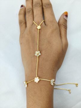 Romantic Bloom Resin Rose Haath Phool – Elegant Gold-Plated Adjustable Hand Harness Bracelet with Attached Ring