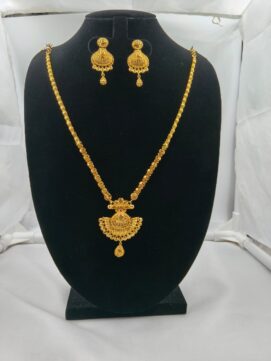 R HARAM3880N - Gold Tone Traditional Filigree Haram Set with Earrings